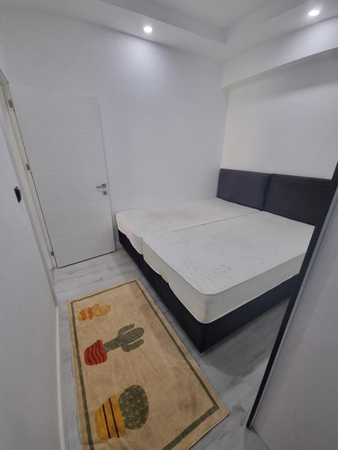 Aloha Airport Guest Home Altinkum  Bagian luar foto