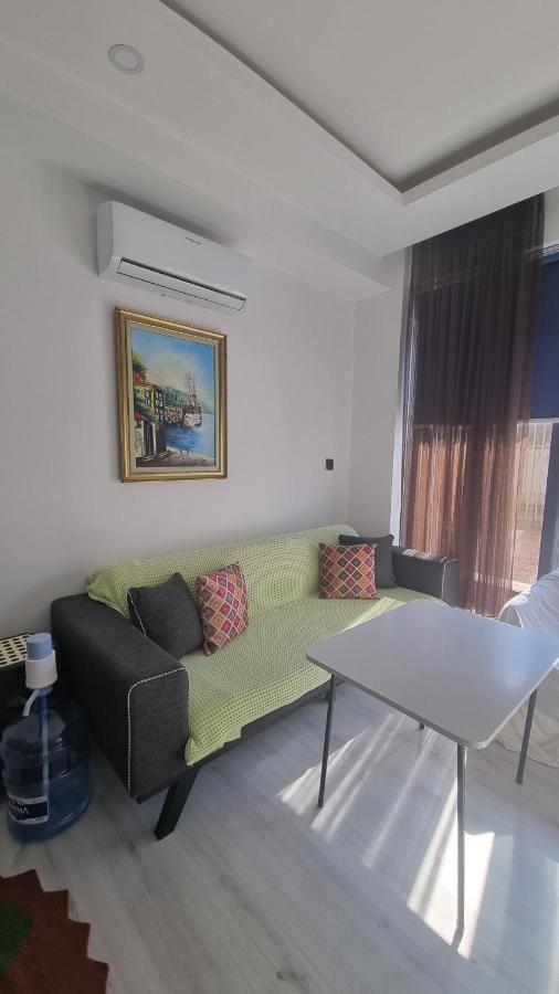 Aloha Airport Guest Home Altinkum  Bagian luar foto